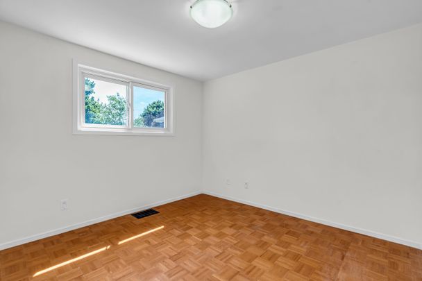 For Lease - 15 Homestead Place, Kitchener, Ontario - Photo 1