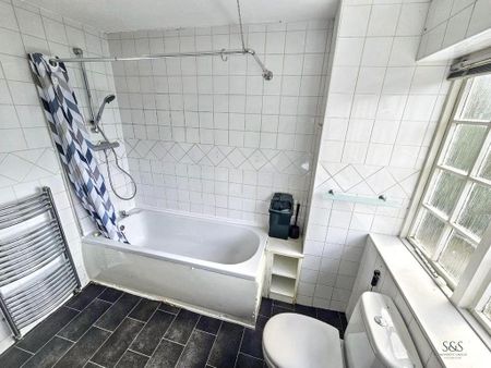 3 bedroom terraced house to rent - Photo 4