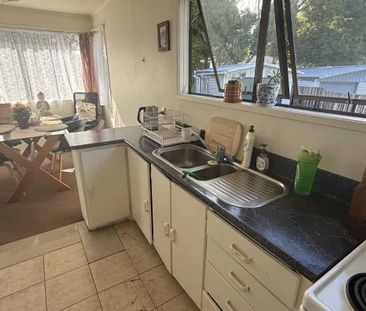 Lovely home in Randwick Park - Photo 2