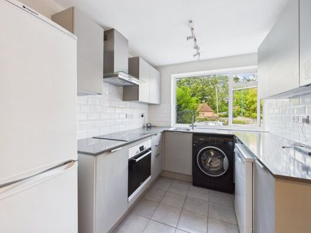 Alpha Court, Whielden Street, Amersham,HP7 - Photo 5