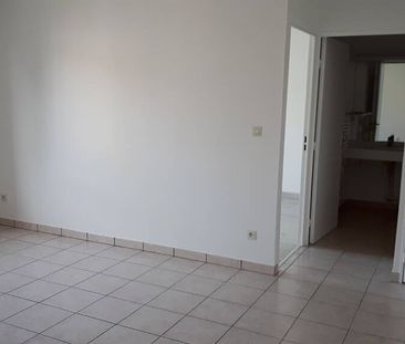 Location appartement 2 pièces 38.31 m² à Villieu-Loyes-Mollon (01800) - Photo 2