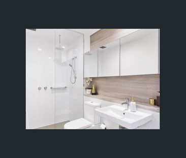 Spacious Unfurnished 1 Bedroom Apartment - Photo 3