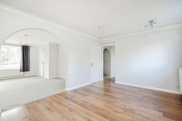 Melbourne Close, Banbury - Photo 1