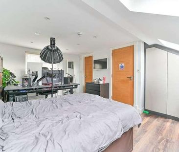 Glenister Park Road, Streatham Vale, SW16 - Photo 4