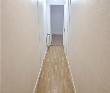 1 pièce - 19,75 m² - 3ème étage - Colocation non autorisée - Photo 4