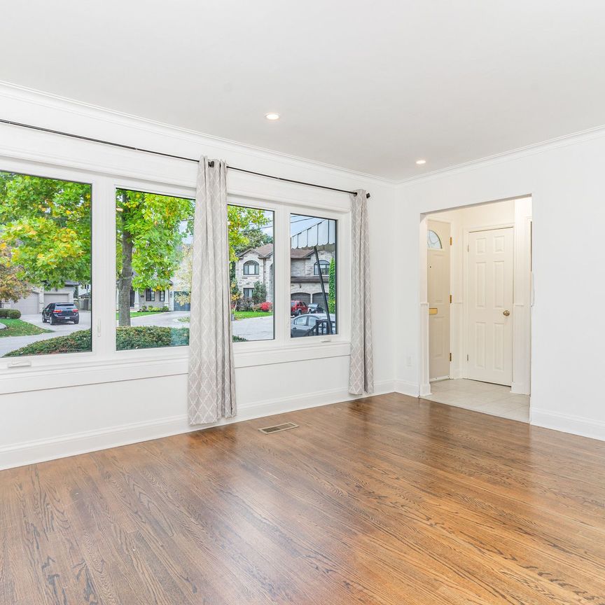 For Lease - 6 Saralou Court, Toronto, Ontario - Photo 1