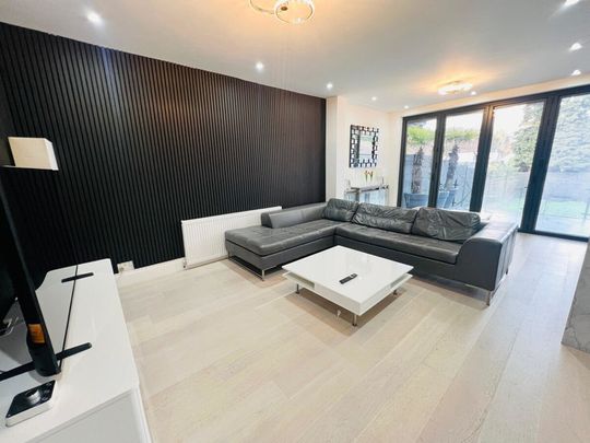 North Western Avenue - Photo 1