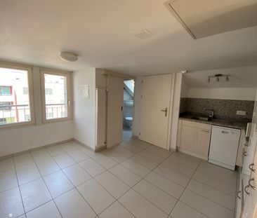 Renovierte 3 Zi-Dachwohnung für max. 2 Personen - Photo 3