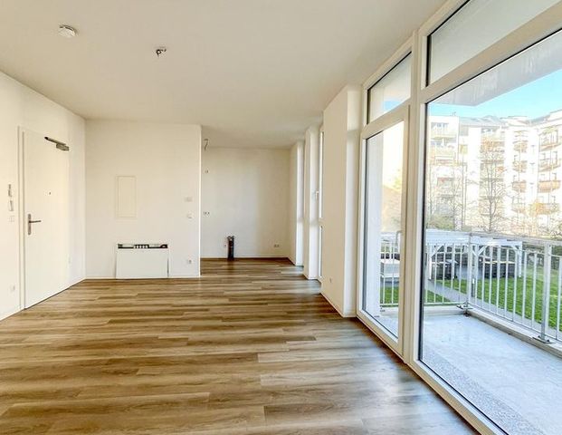 Stilvolle 2-Raum-Stadtwohnung mit Balkon im beliebten Zentrum-West - Photo 1