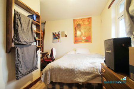 4 bedroom terraced house to rent - Photo 2