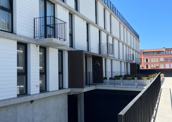 Apartamento T1 no empreendimento DOCA Praia da Barra.