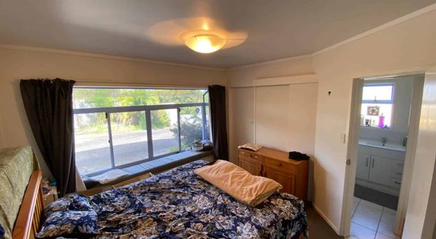 Easy Living in Manly - Photo 1