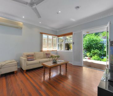 40 Barokee Street, Stafford Heights QLD, Belconnen - Photo 2