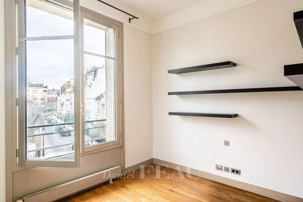 Location hôtel particulier, Neuilly-sur-Seine, 8 pièces, 268.86 m², ref 85956064 - Photo 1