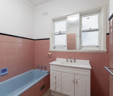 Updated Family Home - Photo 4