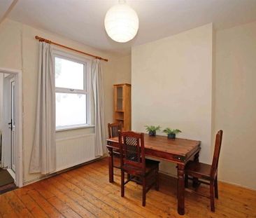 27 Park Parade, Belfast, BT6 8GG - Photo 2