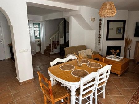 6 bedroom luxury House for rent in Istán, Andalusia - Photo 4