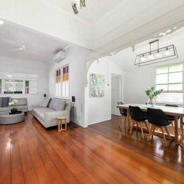 Perfect Family Home in Clayfield - Photo 1