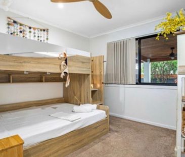 Fully furnished 2 houses on one lot for rent - Photo 5