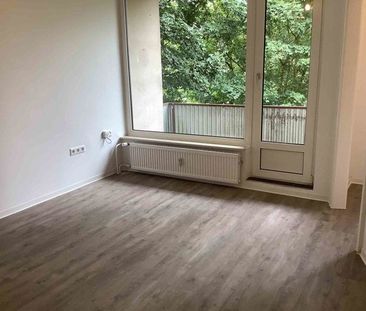 Schnuckelige renovierte 2-Zimmer-Wohnung mit Balkon - Photo 1