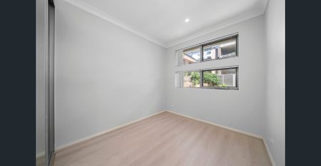 Modern Two-Bedroom Apartment - Photo 3