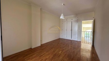 3 bedroom luxury Villa for rent in Cascais, Lisbon - Photo 4