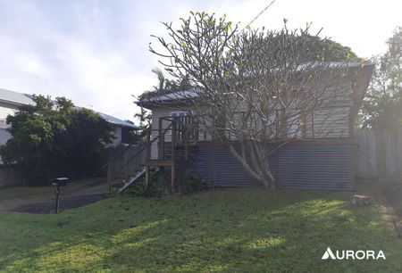 5 Little Street, Everton Park QLD 4053 - House For Rent | Domain - Photo 4