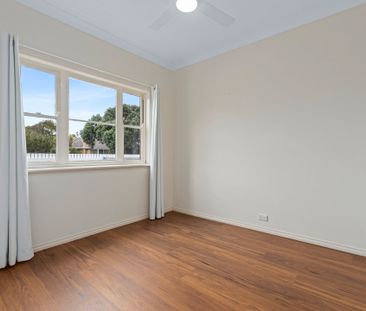 Thinking of selling? Contact our agent - Photo 1