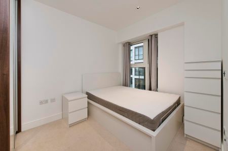 Skyline House, Dickens Yard, Longfield Avenue, Ealing, London - Photo 4