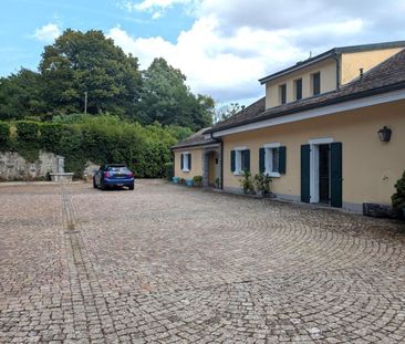 Splendid residence in the heights of the Commune of Vich - Photo 3