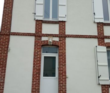 Dans petite résidence, centre ville de Bornel, un appartement de ty... - Photo 2