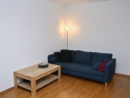 gemütliche 2.5-Zimmerwohnung mit Gartensitzplatz - Photo 2