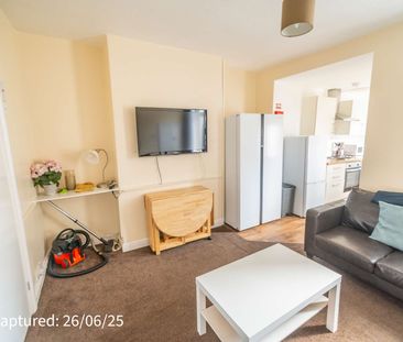 4 bed shared student property near the University of York Bedroom 1 - Photo 1