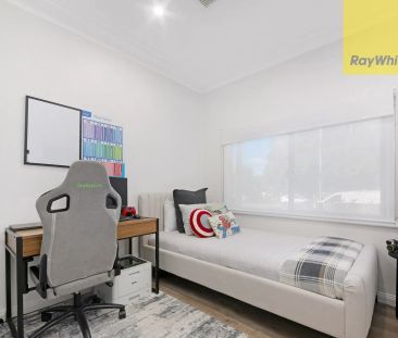 Modern Two-Bedroom Home in Convenient Location - Photo 4