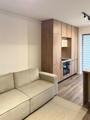 De inchiriat apartament 2 camere nou, central, Universita... - Photo 1