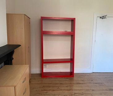 Room in a Shared House, Brynland Avenue, BS7 - Photo 2