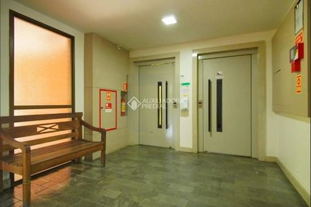 Apartamento com 3 quartos e 75m² para alugar em Chácara das Pedras, Porto Alegre. - Foto 5