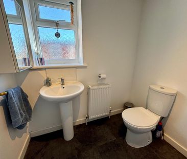 3 bedroom apartment to rent - Photo 5