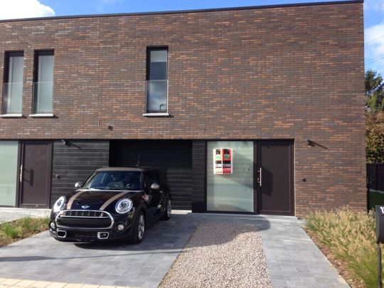 Modern afgewerkte en instapklare woning - Photo 1