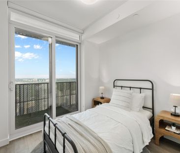 For Lease - 8 Eglinton Avenue Unit# 4108, Toronto, Ontario - Photo 3