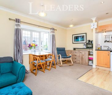 2 bedroom flat to rent - Photo 1