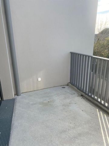 Location Appartement 2 pièces 67m² VILLENAVE D ORNON 33140 - Photo 4