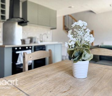 1 bedroom in a house share to rent - Photo 4