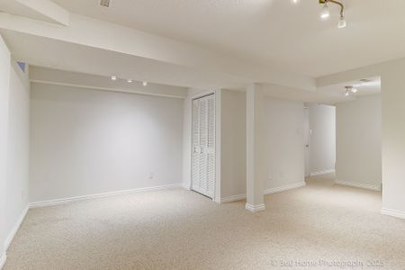 For Lease - 135 Kelso Crescent, Vaughan, Ontario - Photo 4