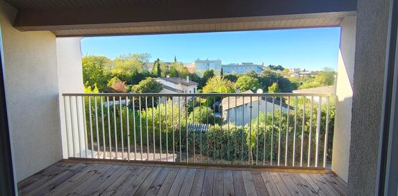 Location Appartement 1 pièce 30m² CASTELNAUDARY 11400 - Photo 2