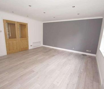 Parkwood Court, Roundhay, LS8 - Photo 3