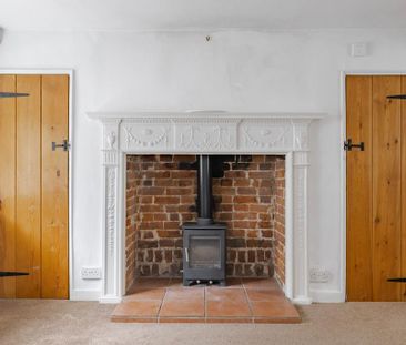 3 bedroom detached house to rent - Photo 2