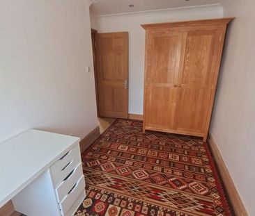 5 bedroom detached house to rent - Photo 5