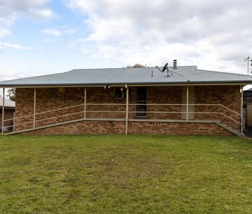 Home For Rent - Photo 5