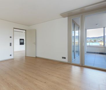 Neue 3 ½ Zimmer Wohnung an zentraler Lage - Photo 2